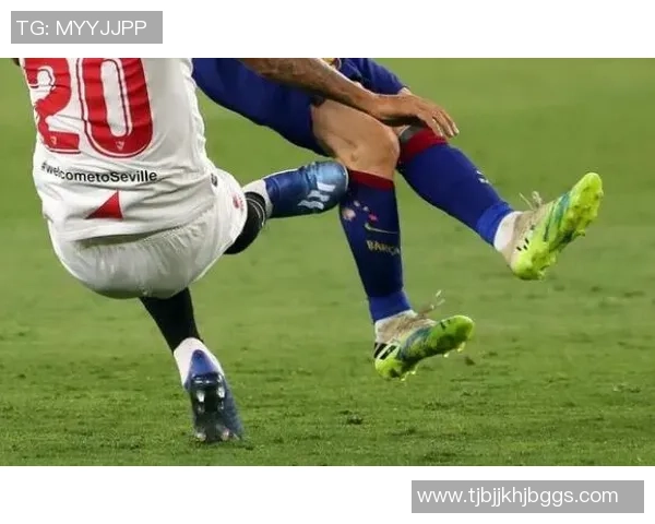 球星们独特的足球袜设计与背后的时尚潮流趋势分析